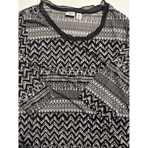 Cato‎ Woman Plus Size 18/20W Black White Geometric Chevron Mesh Trim Top 3/4